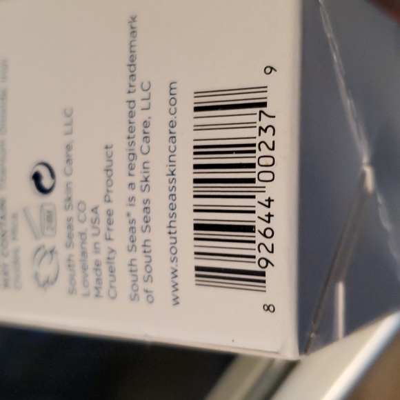 South Seas Island Glow Body Bronzer - Picture 3 of 3